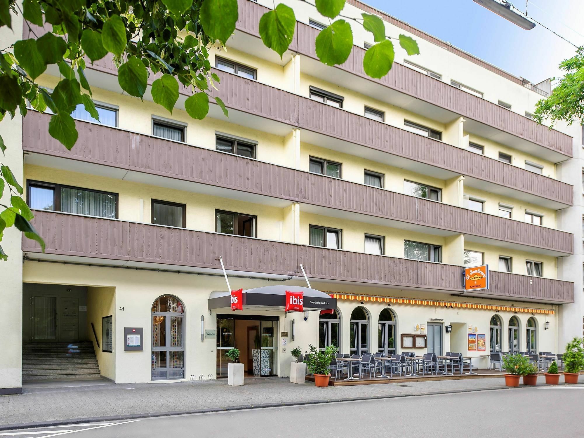 Saar City Hotel Saarbrücken Exterior foto